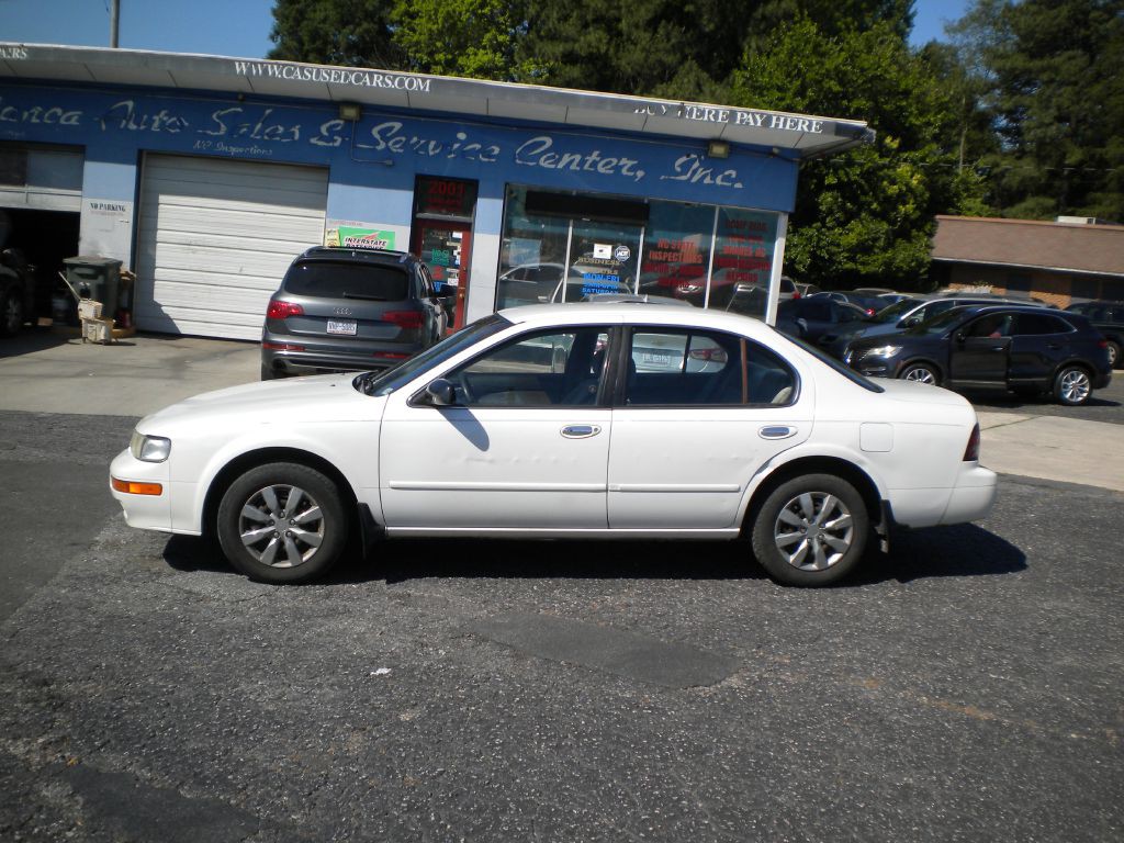 1997 Nissan Maxima Image 4