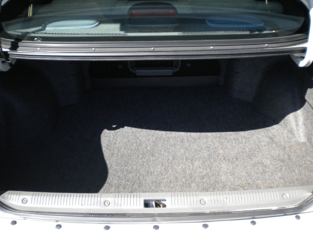 1997 Nissan Maxima Image 18