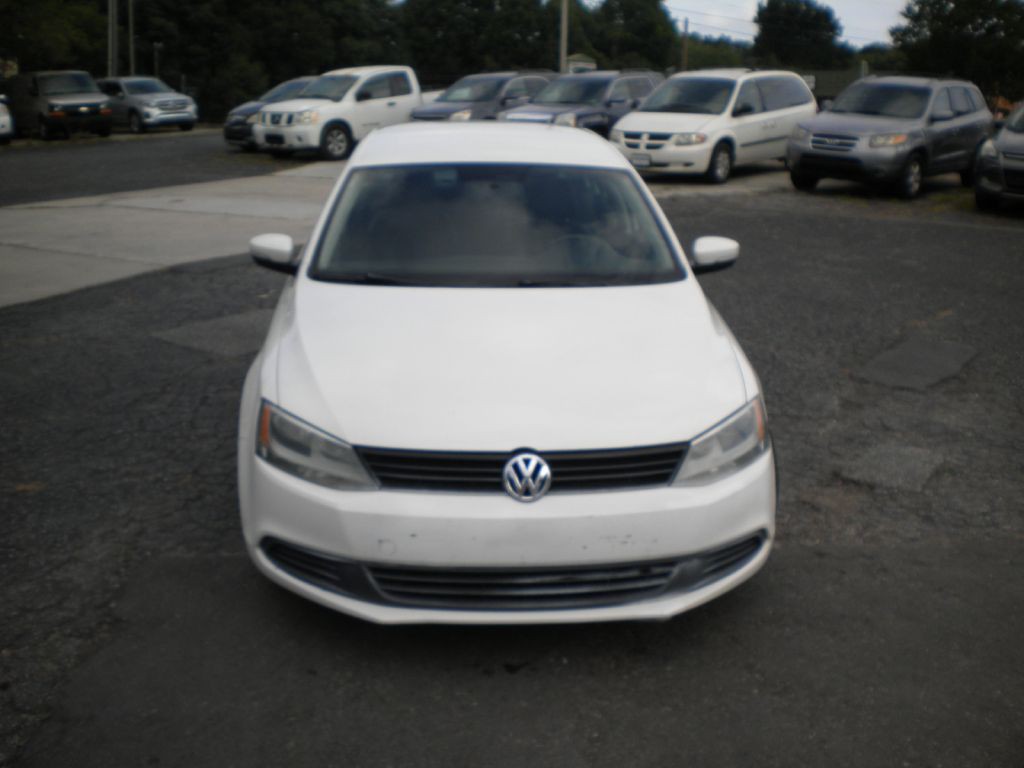 2012 Volkswagen Jetta Image 2