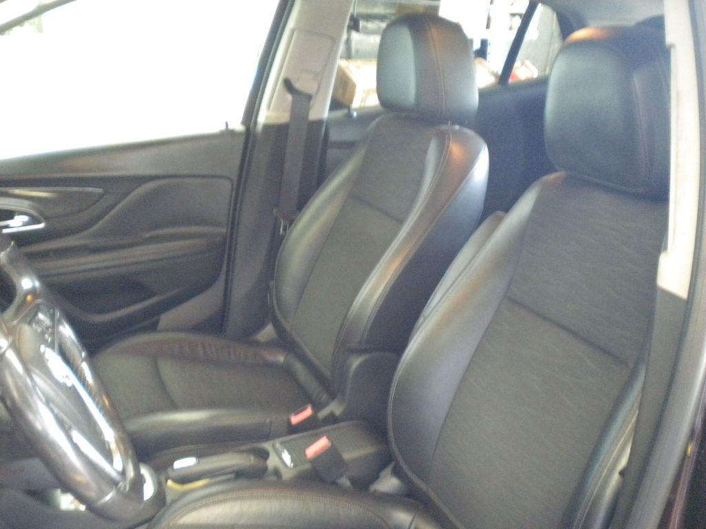 2016 Buick Enclave Image 9