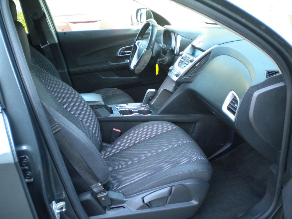 2011 Chevrolet Equinox Image 14