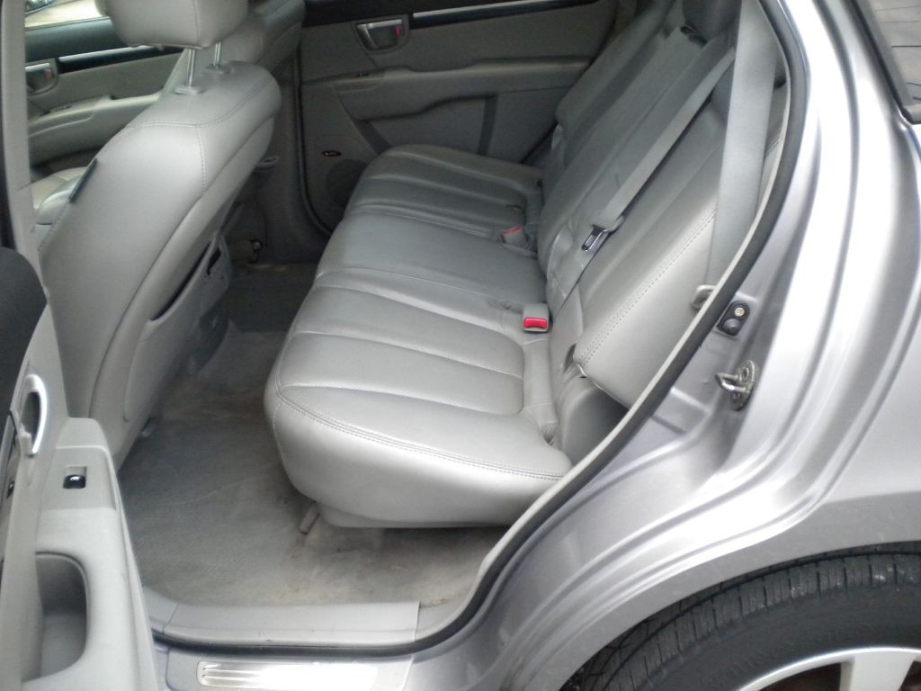2007 Hyundai Santa Fe Image 12