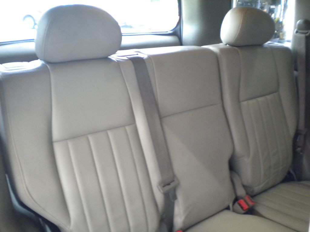 2005 Jeep Liberty Image 15