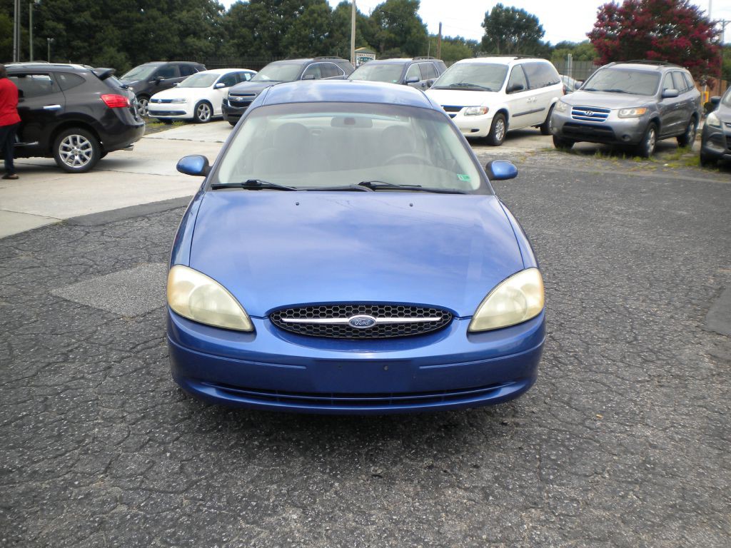 2002 Ford Taurus Image 2