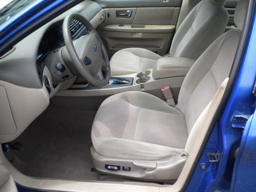 2002 Ford Taurus Image 10