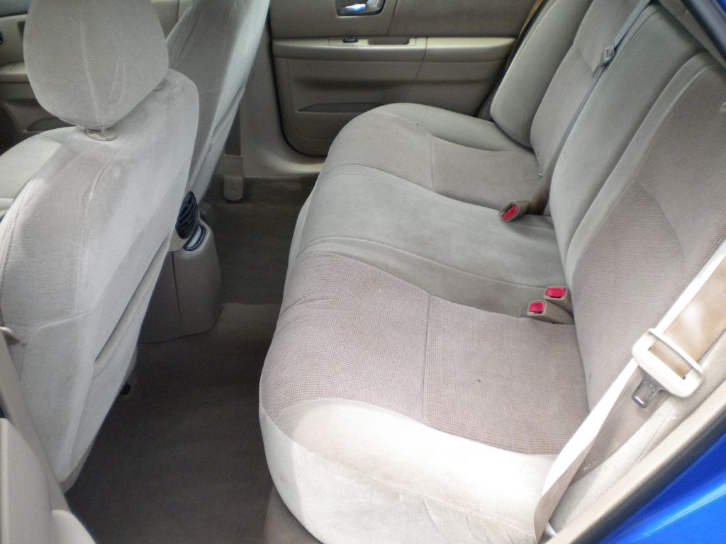 2002 Ford Taurus Image 12