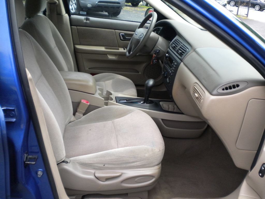 2002 Ford Taurus Image 14