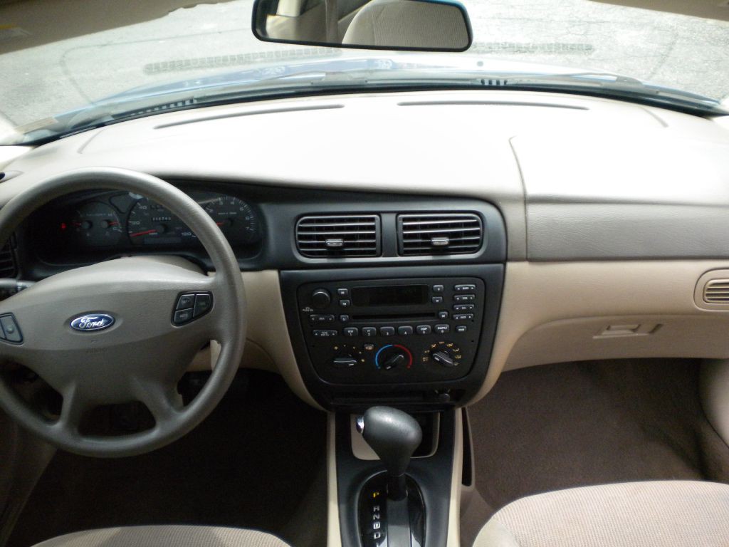 2002 Ford Taurus Image 17