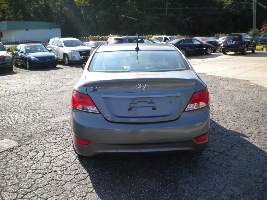 2017 Hyundai Accent Image 6