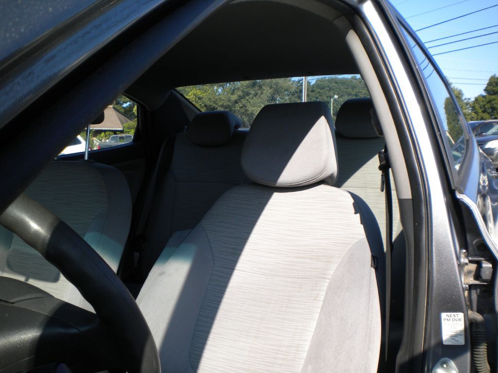 2017 Hyundai Accent Image 9