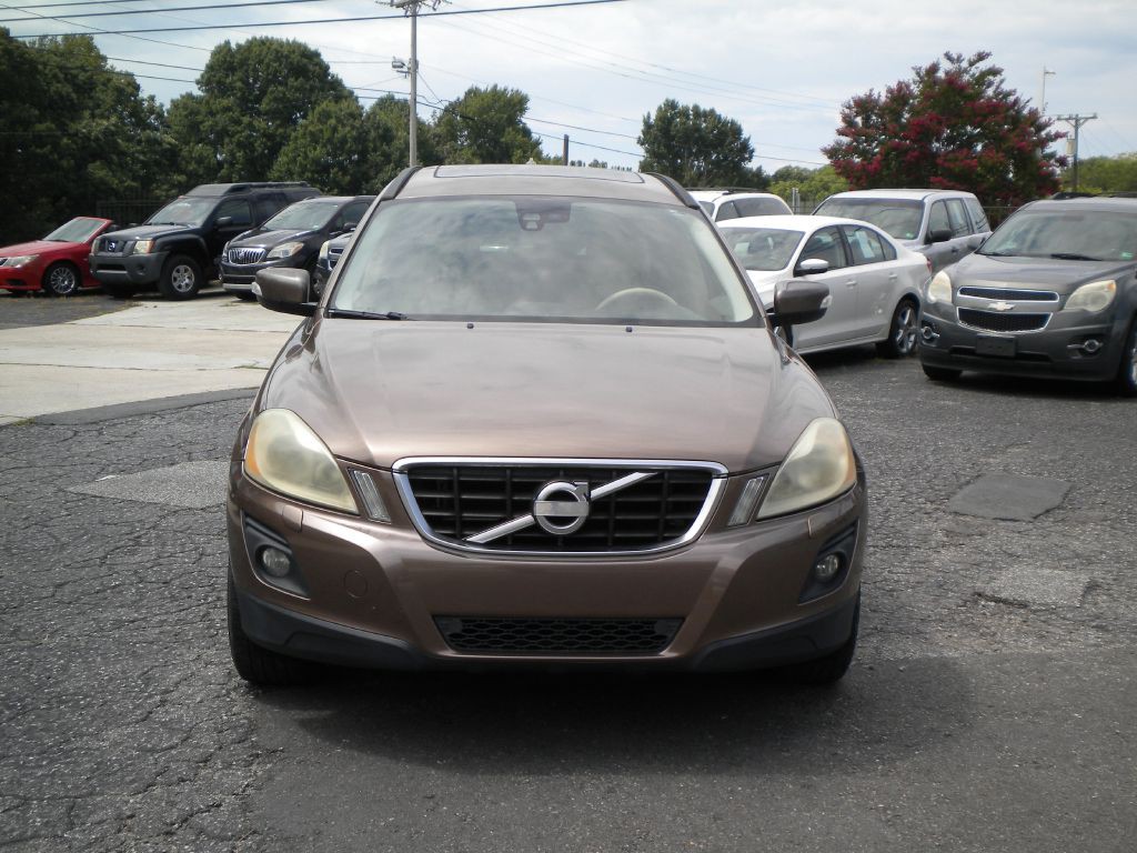 2010 Volvo XC60 Image 2
