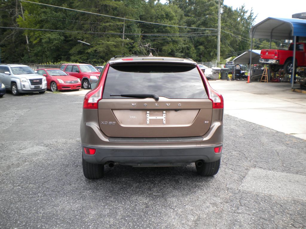 2010 Volvo XC60 Image 6