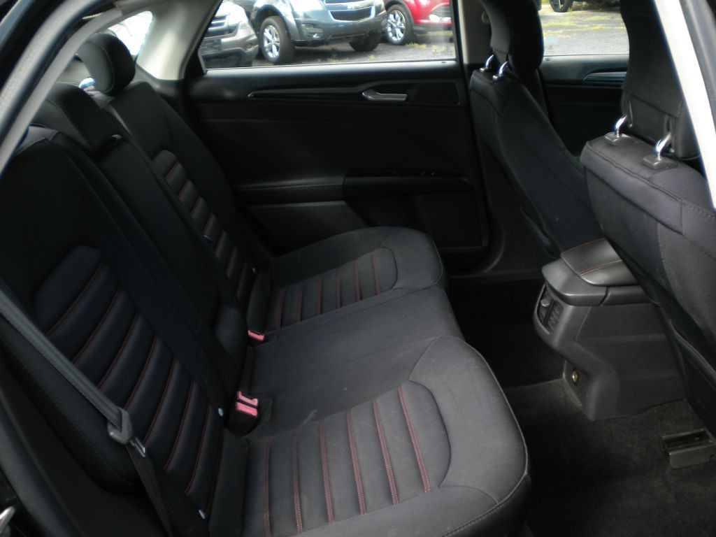 2014 Ford Fusion Image 15
