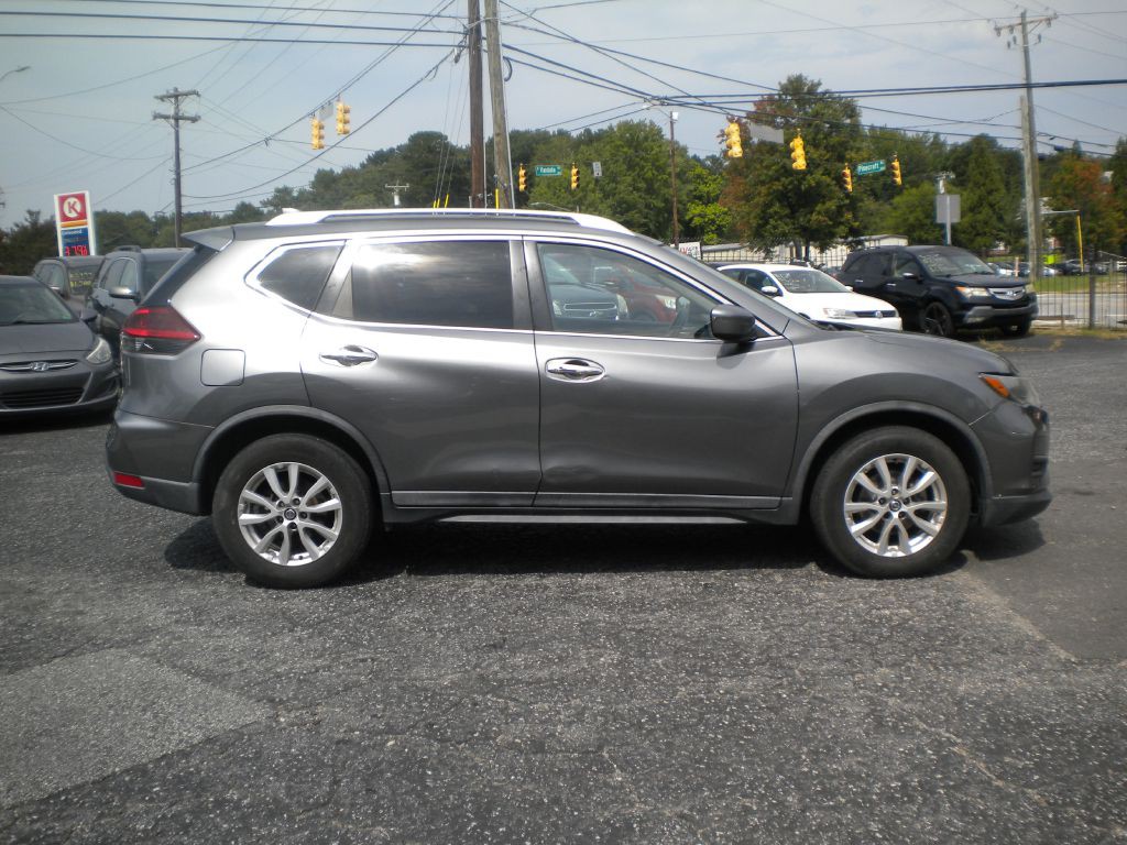 2018 Nissan Rogue Image 8
