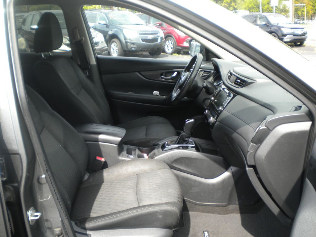 2018 Nissan Rogue Image 12