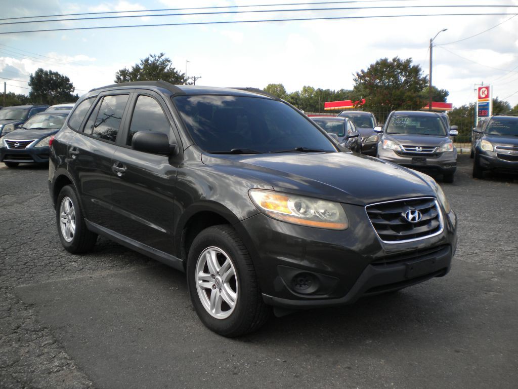 2010 Hyundai Santa Fe Image 1