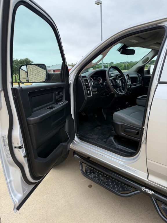2018 RAM 3500 Image 12