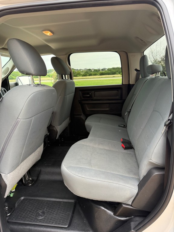 2018 RAM 3500 Image 16