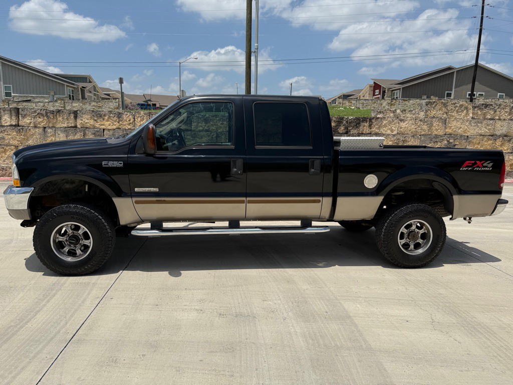 2003 Ford F-250 Image 2
