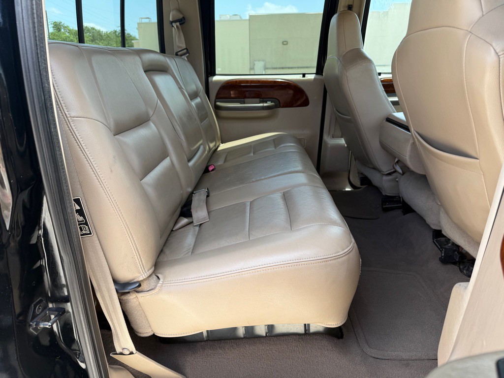 2003 Ford F-250 Image 11