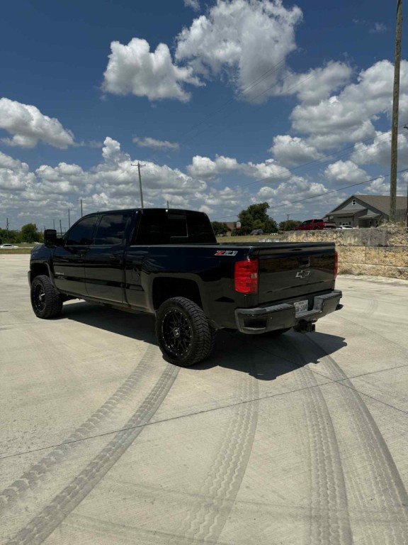 2015 Chevrolet Silverado 1500 Image 2