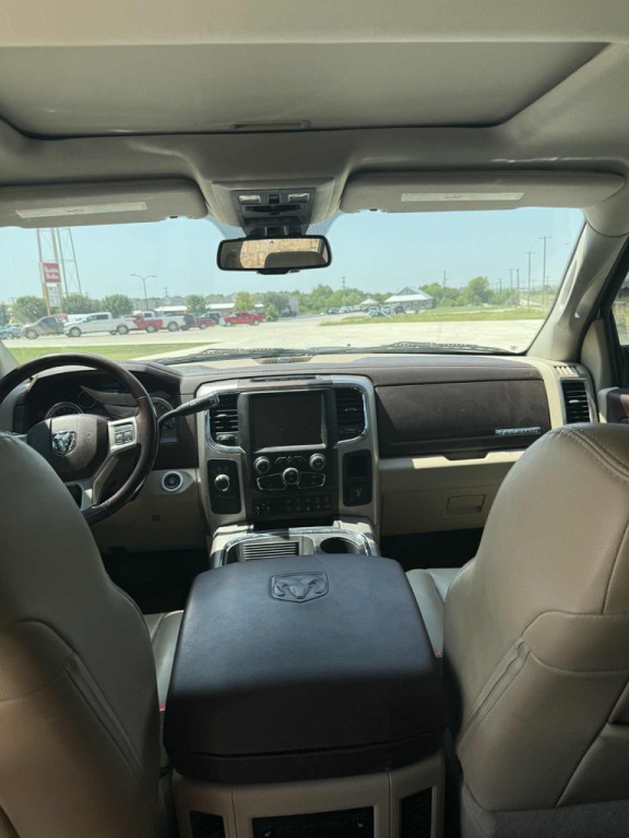 2016 RAM 3500 Image 13