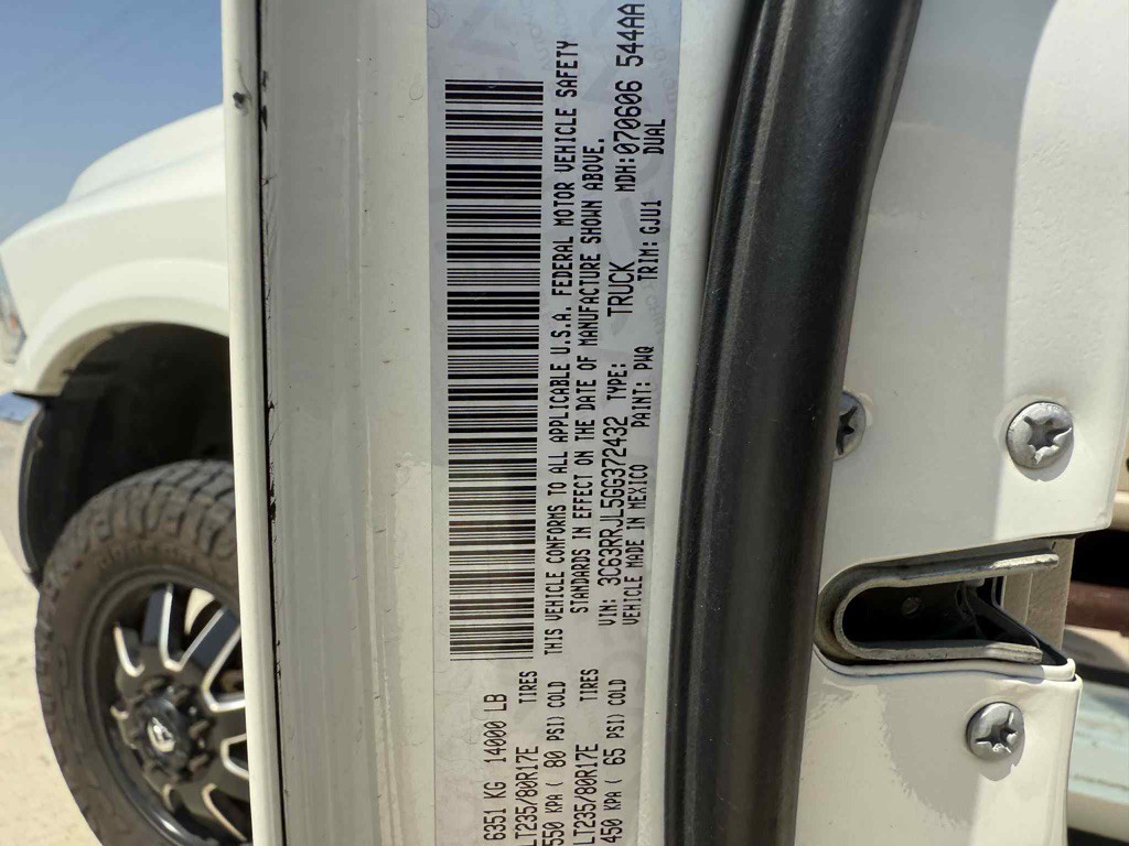 2016 RAM 3500 Image 18