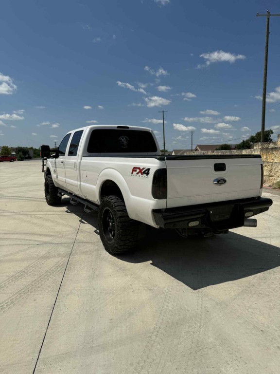 2015 Ford F-350 Image 11