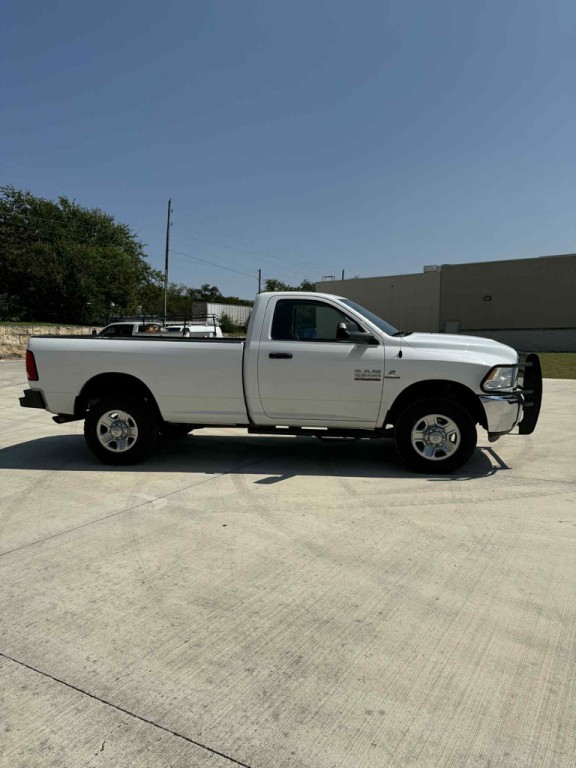 2015 RAM 2500 Image 2