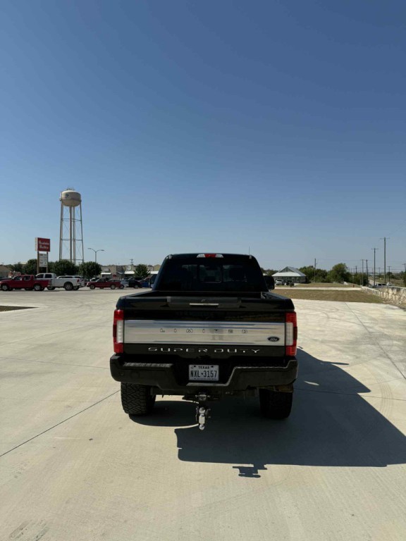 2019 Ford F-250 Image 2