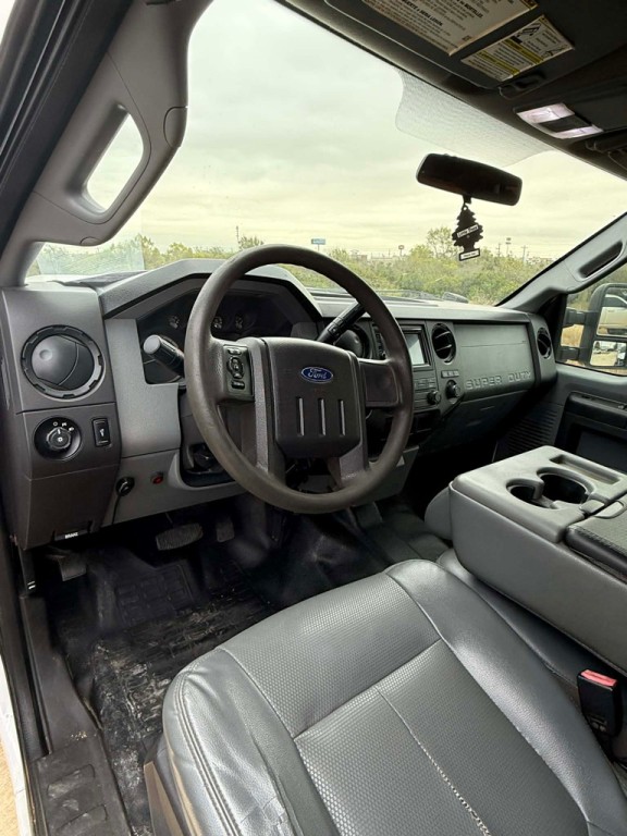 2014 Ford F-250 Image 8