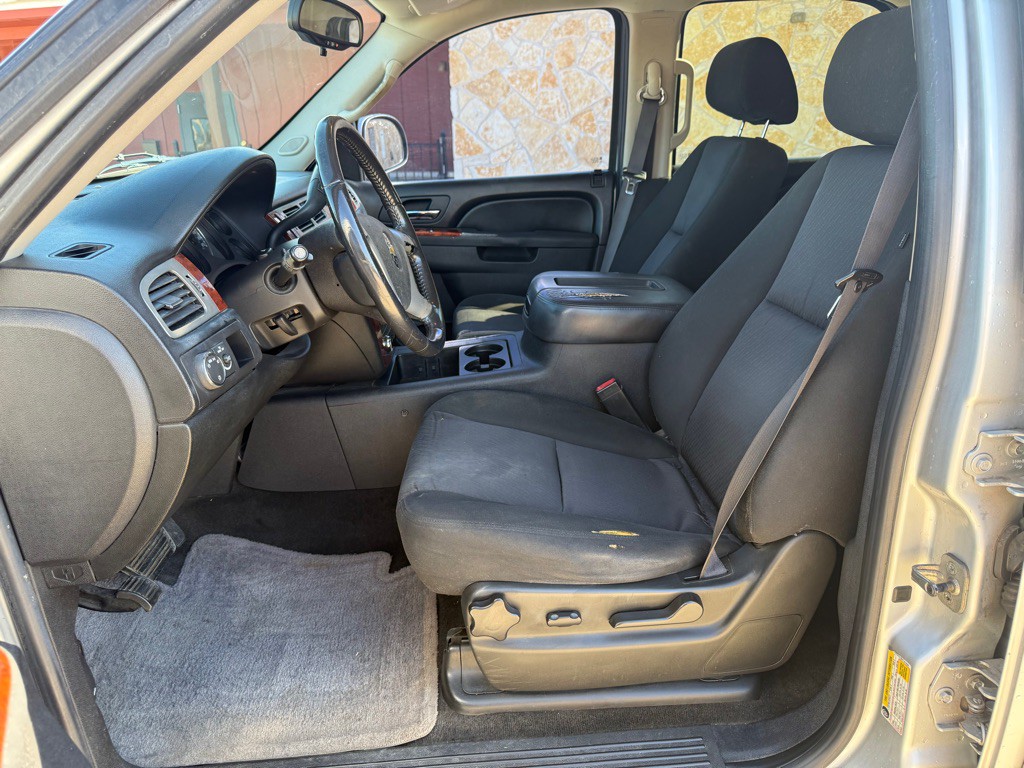 2011 Chevrolet Tahoe Image 9