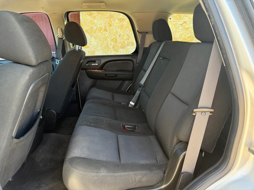 2011 Chevrolet Tahoe Image 14