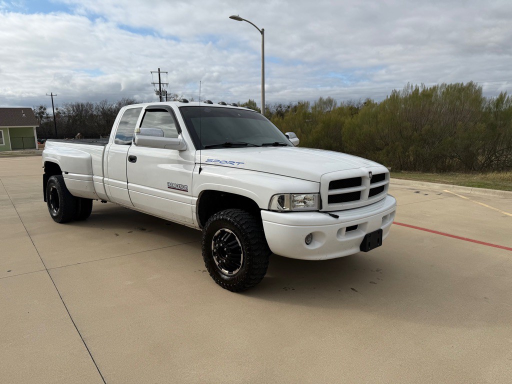 2001 Dodge Ram 3500 Image 3