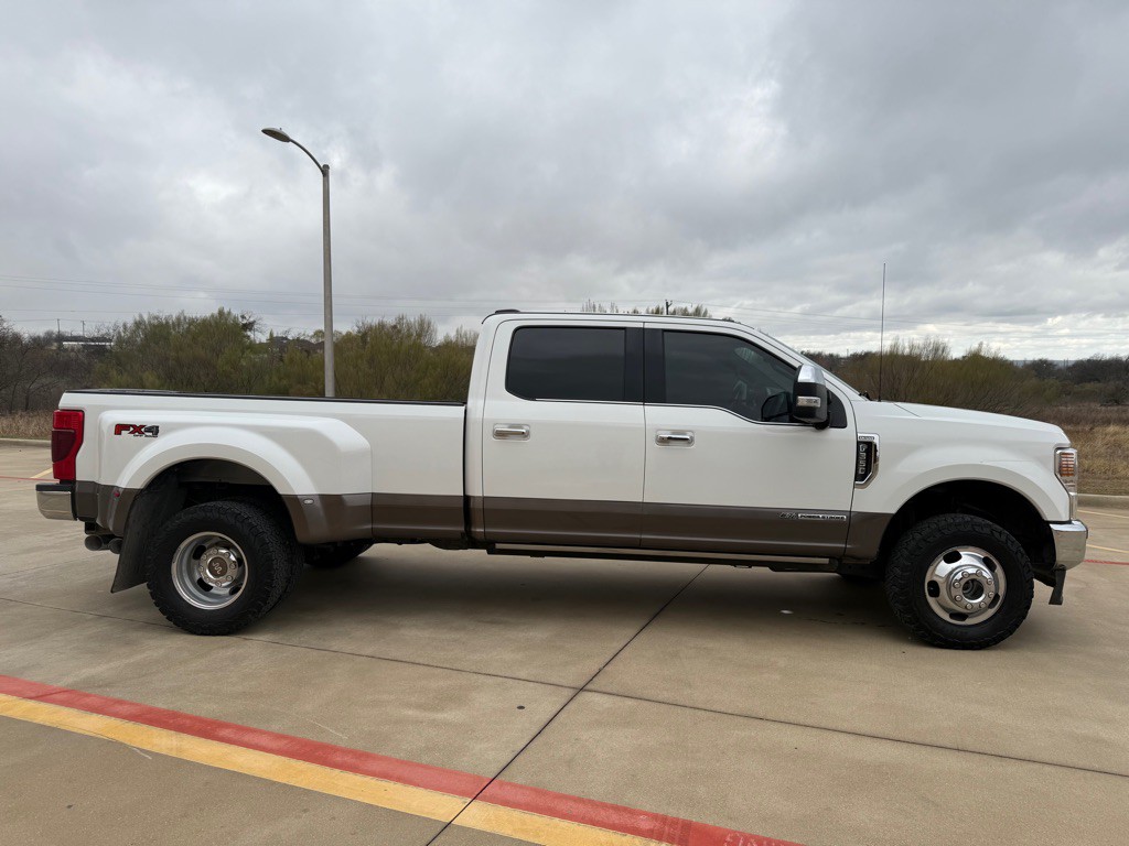 2021 Ford F-350 Image 4