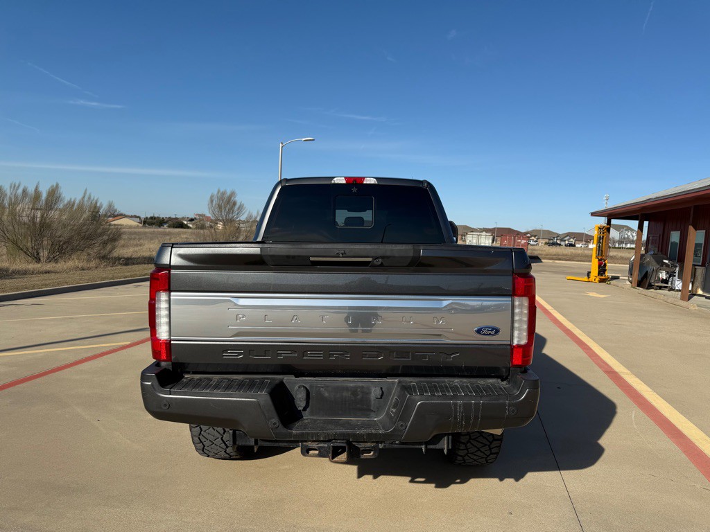 2017 Ford F-250 Image 6