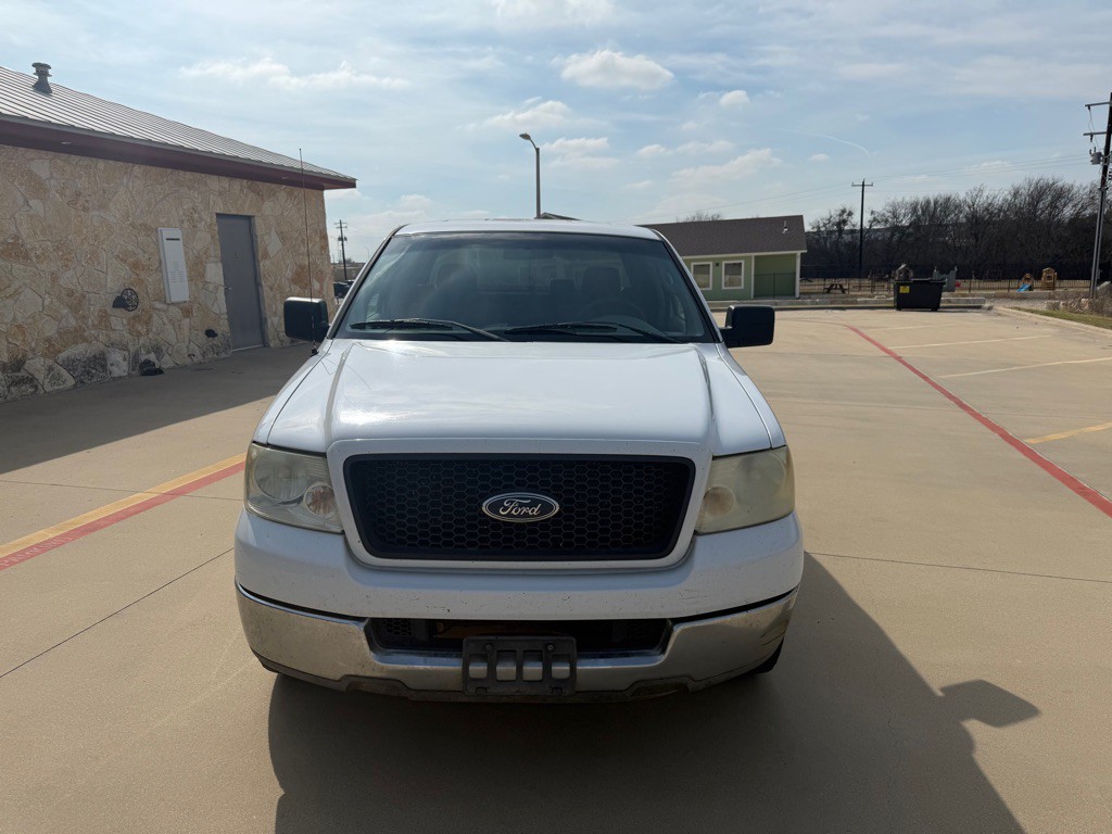 2004 Ford F-150 Image 2