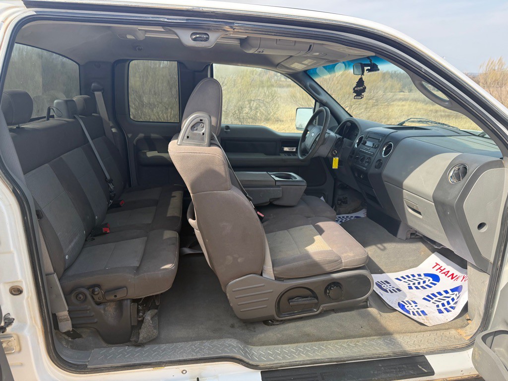 2004 Ford F-150 Image 12