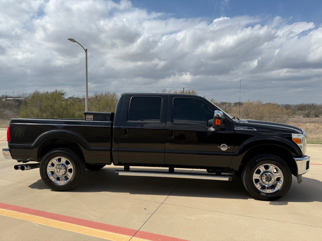 2015 Ford F-250 Image 4
