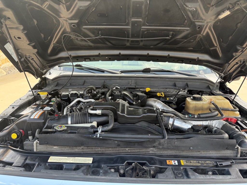 2015 Ford F-250 Image 18