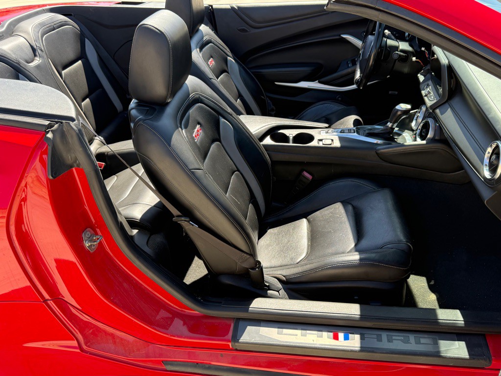 2020 Chevrolet Camaro Image 14