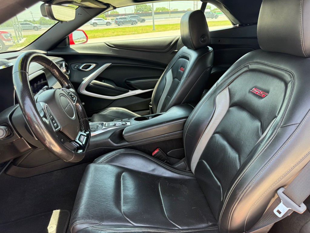2020 Chevrolet Camaro Image 11