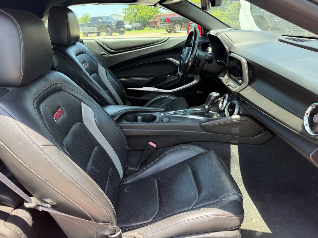 2020 Chevrolet Camaro Image 12