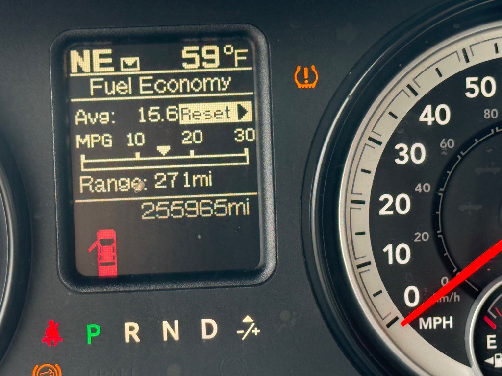 2014 RAM 2500 Image 16