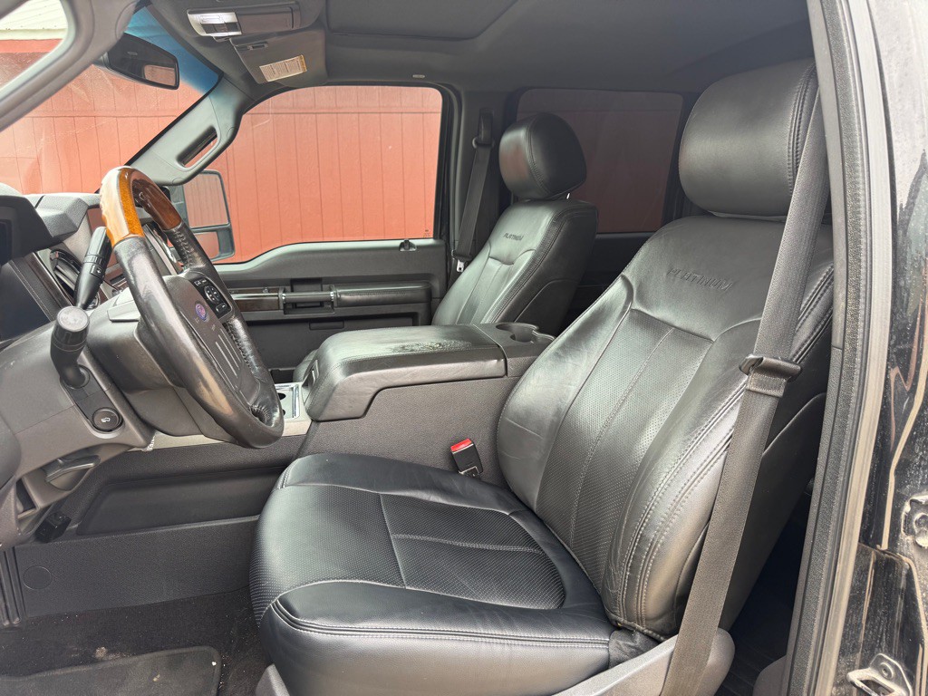 2015 Ford F-250 Image 11