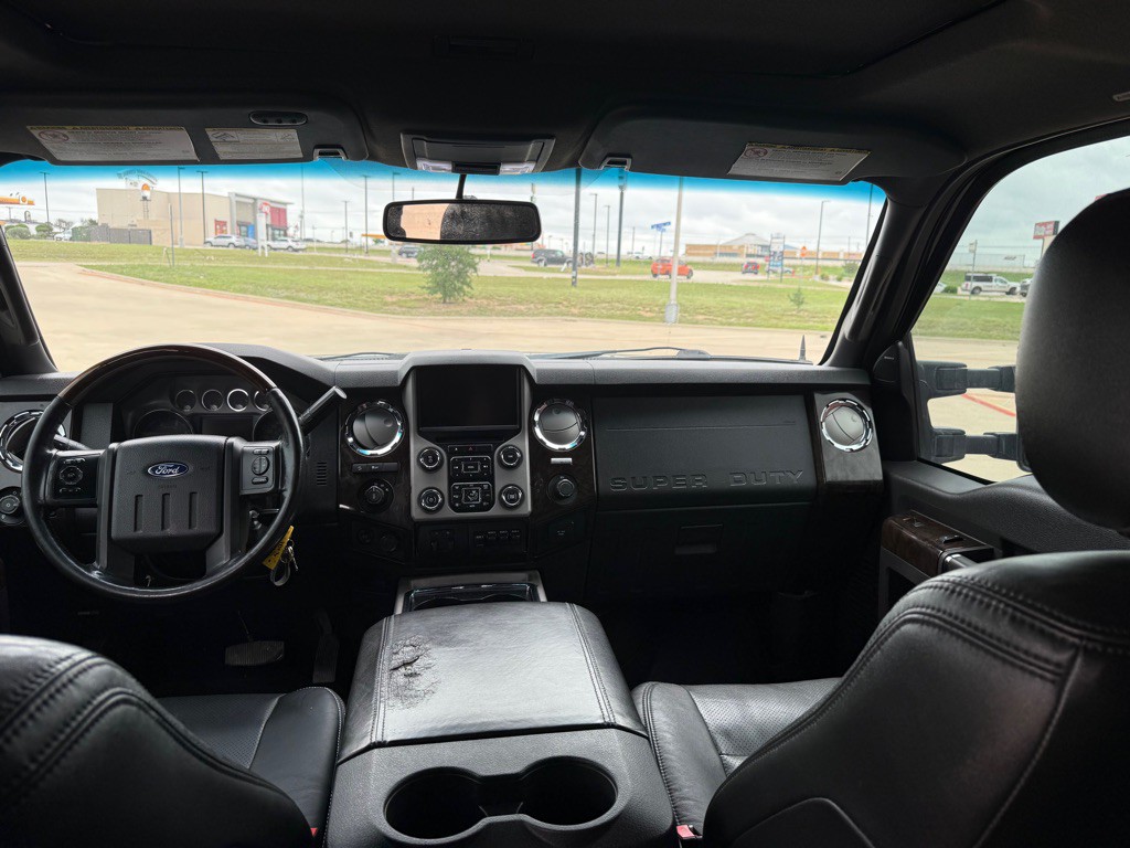 2015 Ford F-250 Image 16