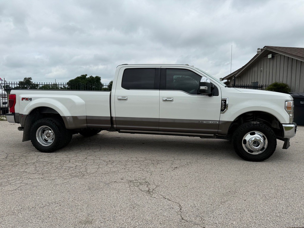 2021 Ford F-350 Image 4