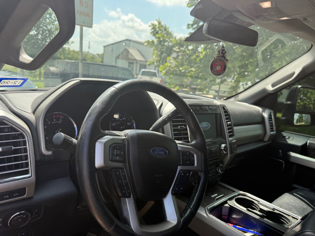 2017 Ford F-250 Image 6