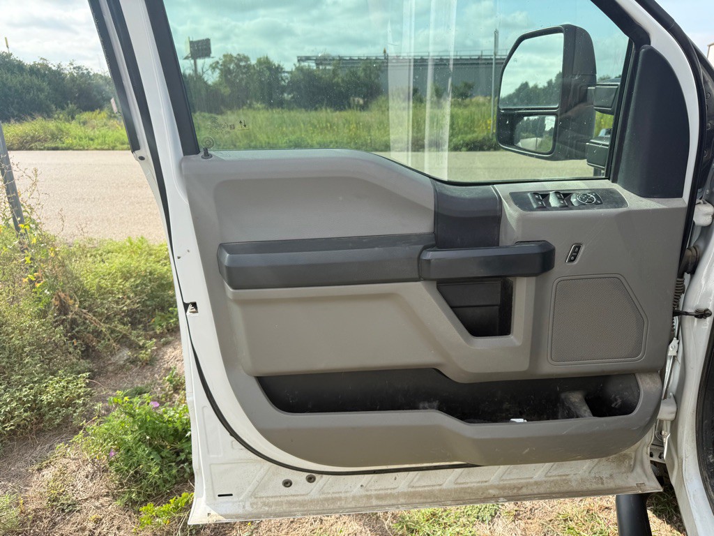 2022 Ford F-250 Image 5