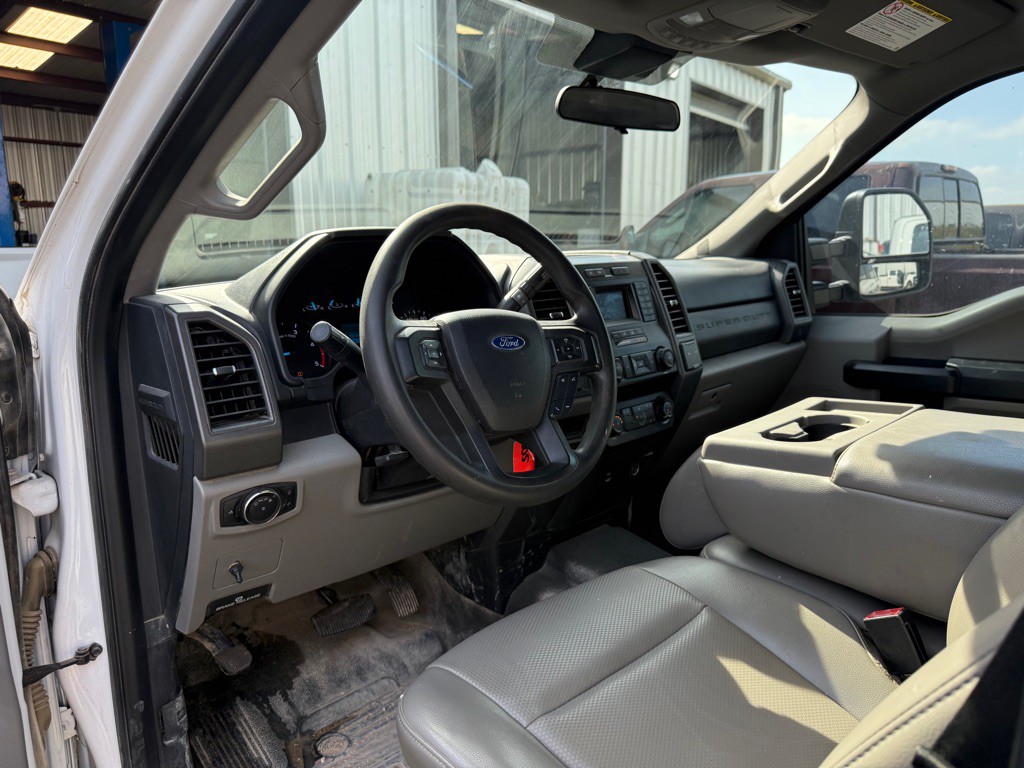 2021 Ford F-250 Image 8